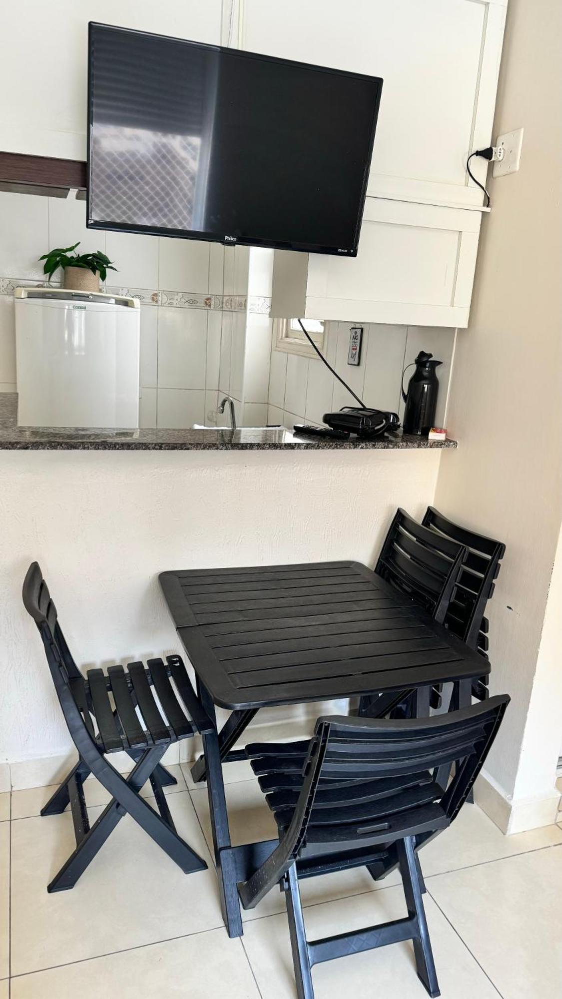 Studio 811 Pitangueiras - Edificio Bandeirantes - Com Estacionamento Incluido Гуаружа Екстериор снимка